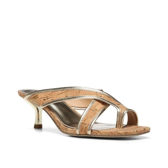 Donald Pliner Cassia Kitten Heel Gold Cork Neutral Low Heel Sandal Size 7 - Picture 2 of 10